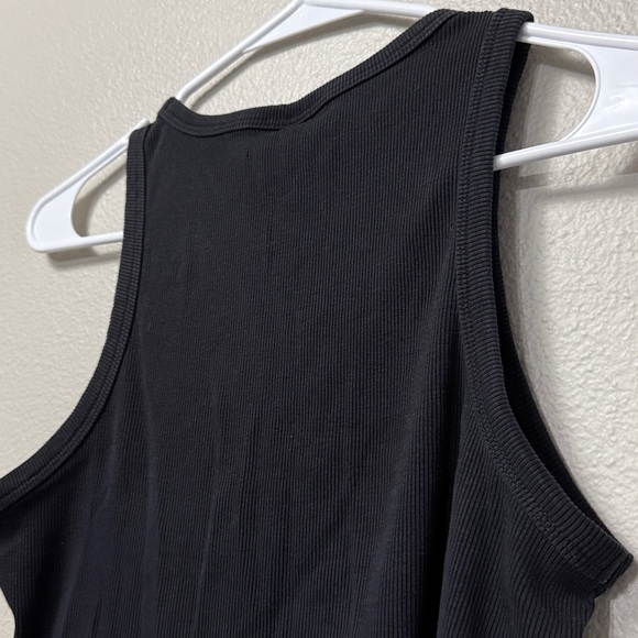 H&M Cropped Ribbed Tank Top - Picture 7 of 9